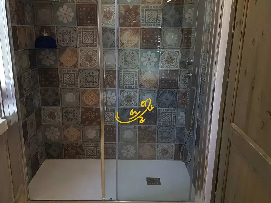 Immagine 25 di Baita in vendita  in S.C. Interno Grande a Putignano