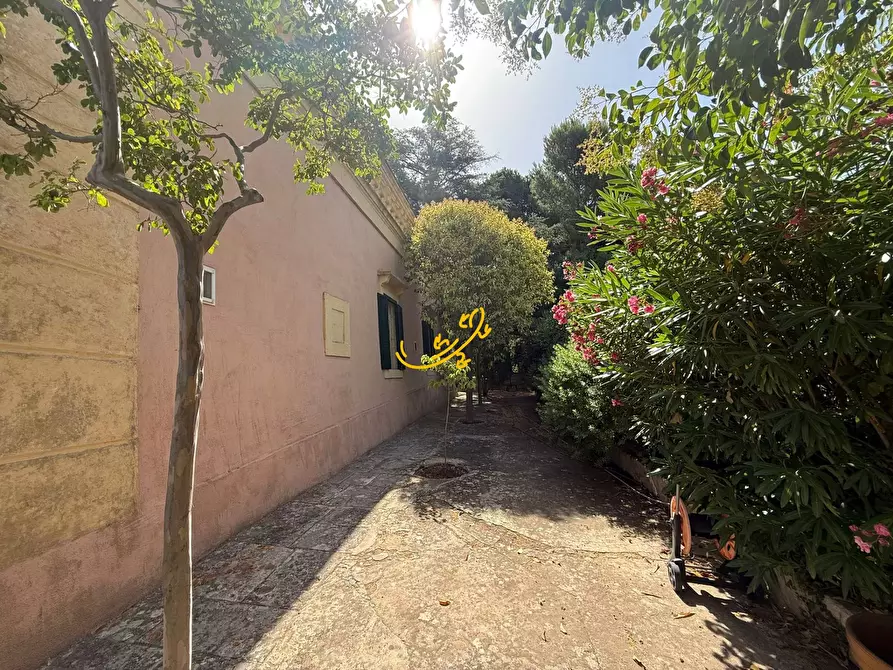 Immagine 36 di Villa in vendita  in C.da Laureto a Fasano