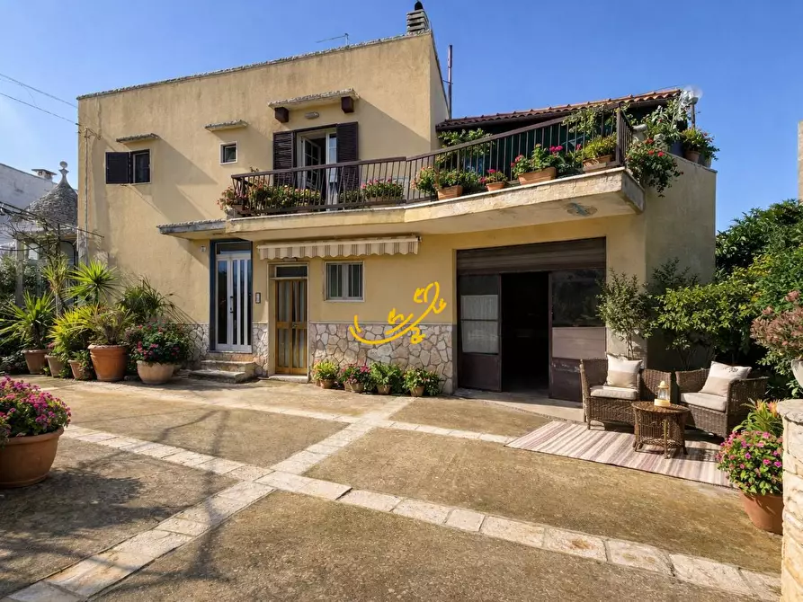 Immagine 1 di Villa in vendita  in Contrada Quei di Carlo a Locorotondo