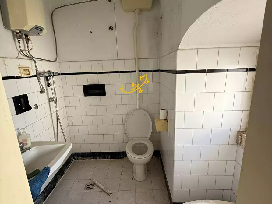 Immagine 18 di Appartamento in vendita  in Via G. Marconi a Castellana Grotte