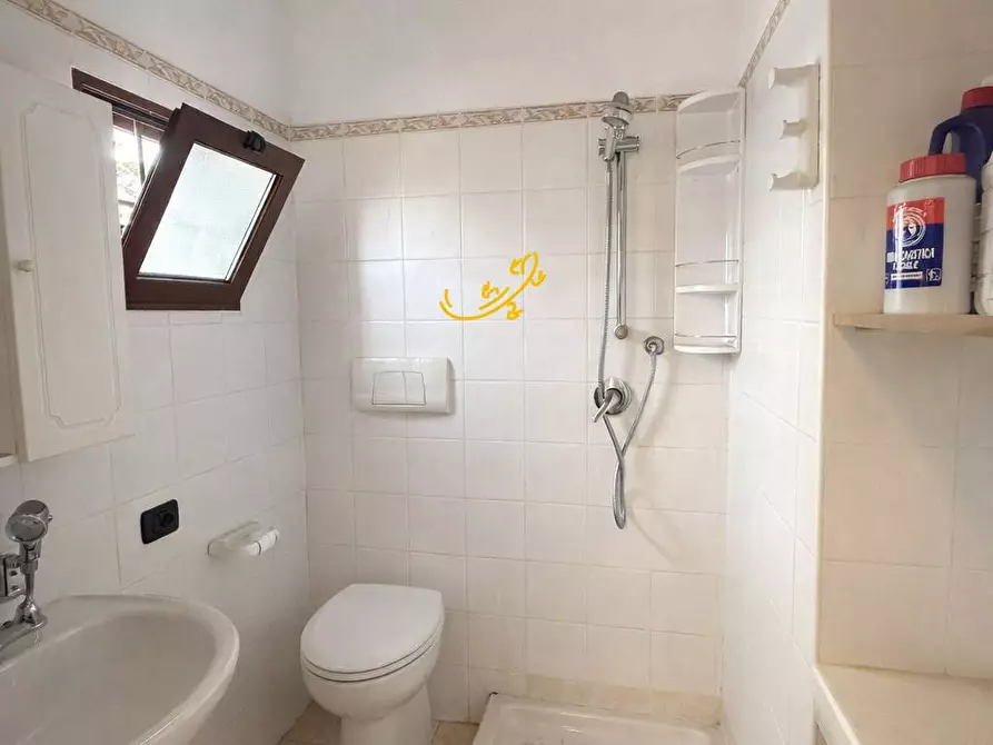 Immagine 13 di Villa in vendita  in Piazza Luigi Pirandello a Alberobello