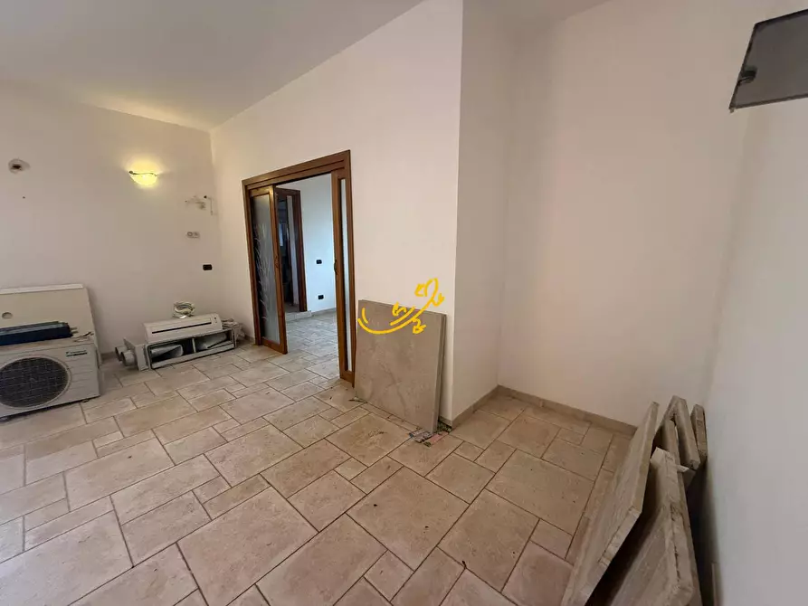 Immagine 27 di Villa in vendita  in Piazza Luigi Pirandello a Alberobello