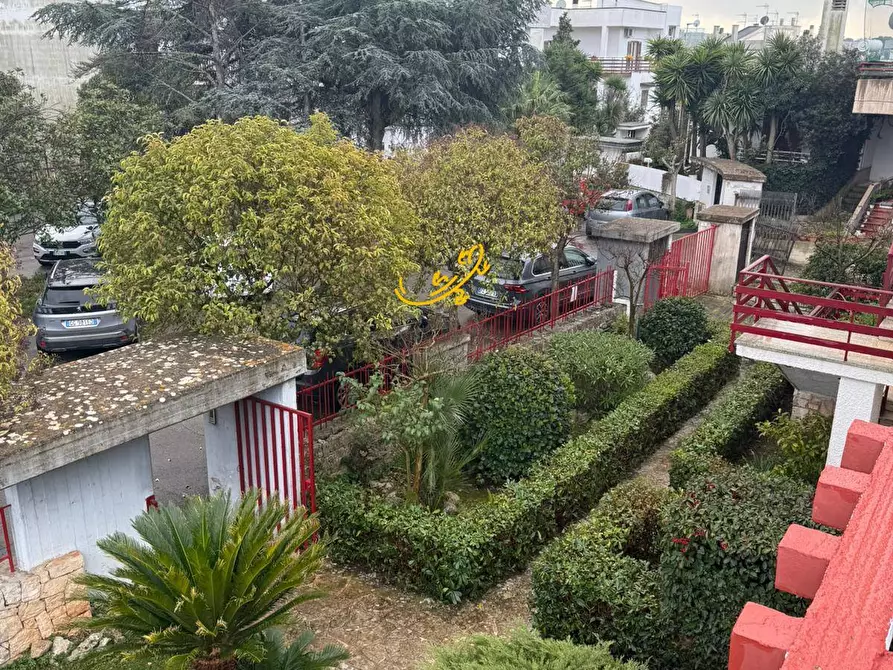 Immagine 31 di Villa in vendita  in Piazza Luigi Pirandello a Alberobello