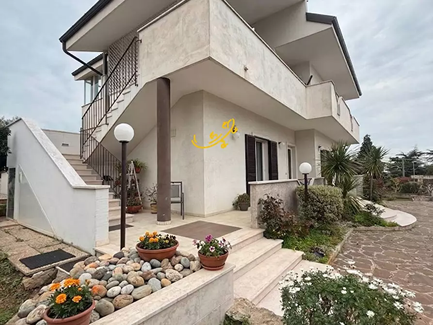 Immagine 2 di Casa semindipendente in vendita  in S.C. Pozzo Cuccù a Castellana Grotte