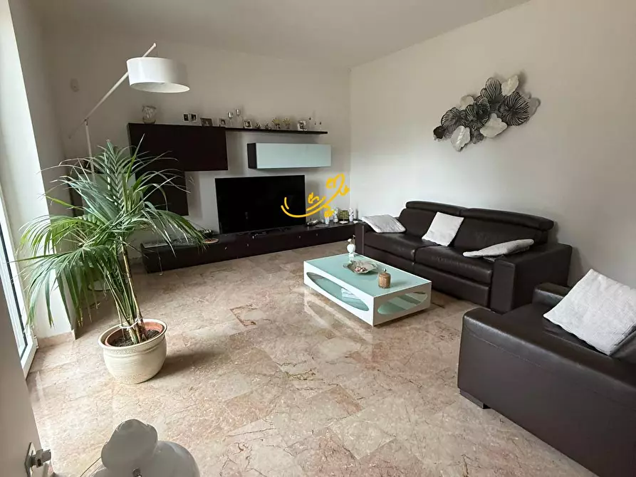 Immagine 13 di Casa semindipendente in vendita  in S.C. Pozzo Cuccù a Castellana Grotte