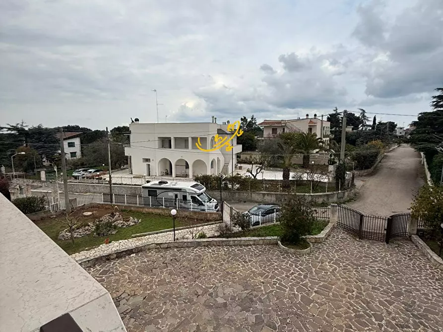 Immagine 41 di Casa semindipendente in vendita  in S.C. Pozzo Cuccù a Castellana Grotte