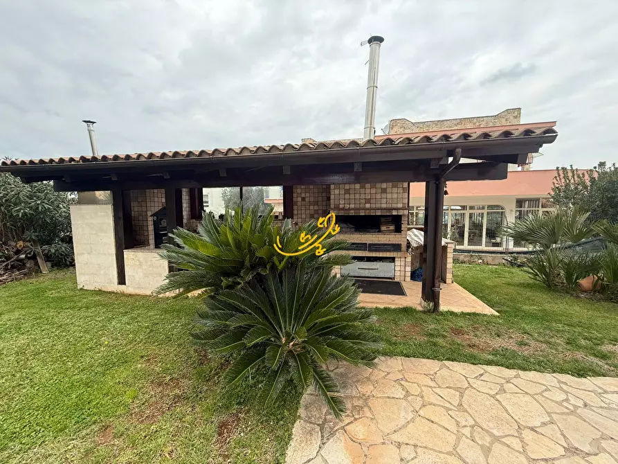 Immagine 45 di Casa semindipendente in vendita  in S.C. Pozzo Cuccù a Castellana Grotte