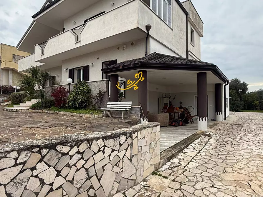 Immagine 5 di Casa semindipendente in vendita  in S.C. Pozzo Cuccù a Castellana Grotte