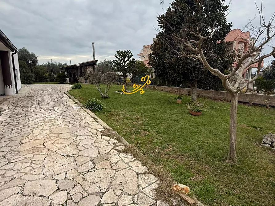 Immagine 46 di Casa semindipendente in vendita  in S.C. Pozzo Cuccù a Castellana Grotte