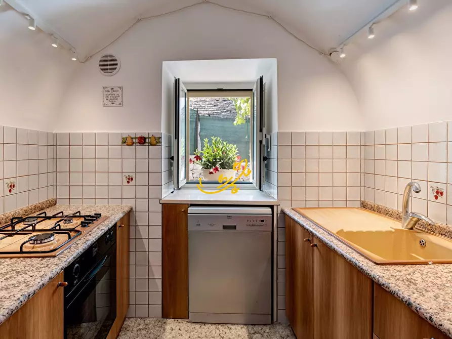 Immagine 6 di Baita in vendita  in S. C. 69-1 C. da Mancini a Locorotondo