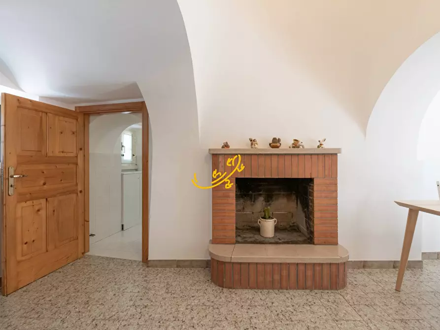 Immagine 18 di Baita in vendita  in S. C. 69-1 C. da Mancini a Locorotondo