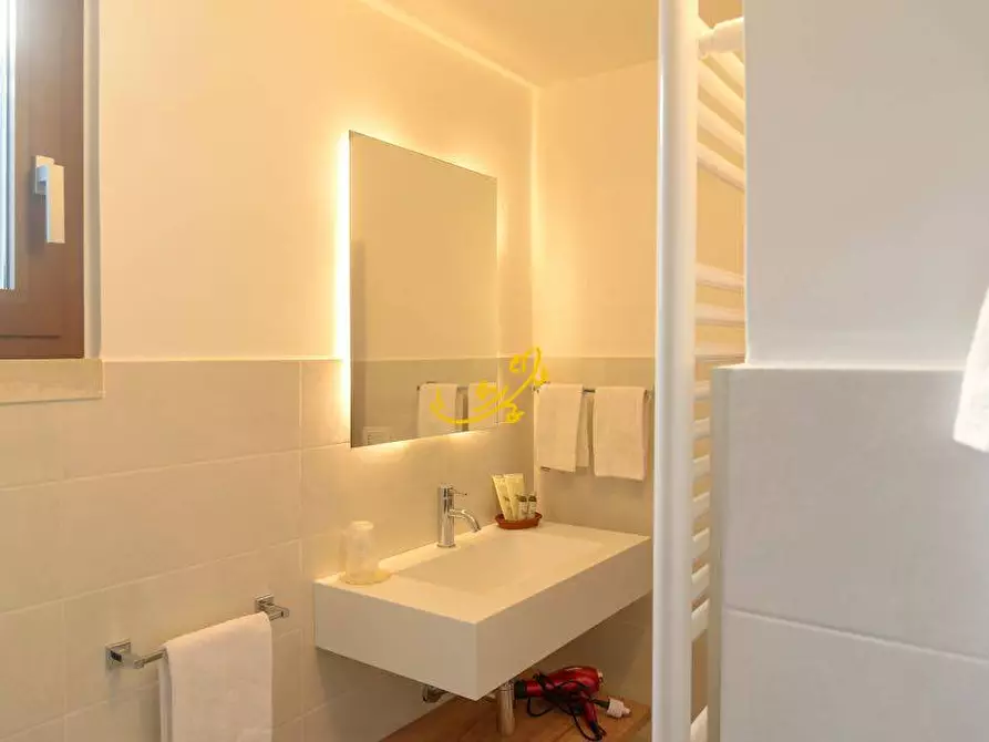 Immagine 20 di Baita in vendita  in S. C. 69-1 C. da Mancini a Locorotondo