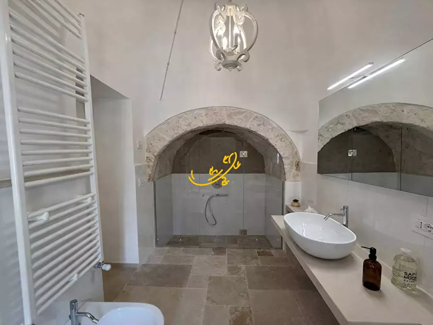 Immagine 11 di Baita in vendita  in STRADA COMUNALE 198-4 C. da Pellegrini a Locorotondo