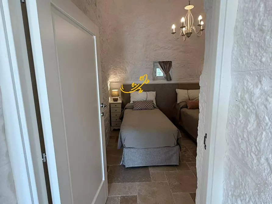 Immagine 13 di Baita in vendita  in STRADA COMUNALE 198-4 C. da Pellegrini a Locorotondo