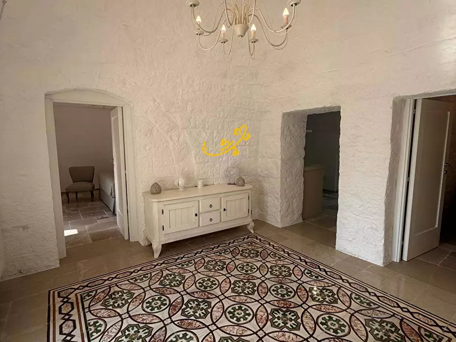 Immagine 10 di Baita in vendita  in STRADA COMUNALE 198-4 C. da Pellegrini a Locorotondo