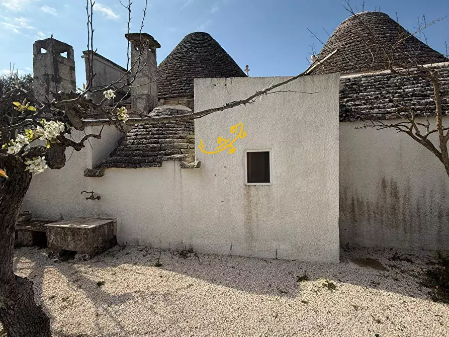 Immagine 4 di Baita in vendita  in STRADA COMUNALE 198-4 C. da Pellegrini a Locorotondo