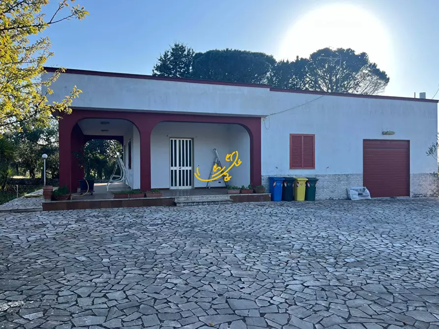 Immagine 1 di Villa in vendita  in Strada Comunale Torre Due Pani 1 a Castellana Grotte