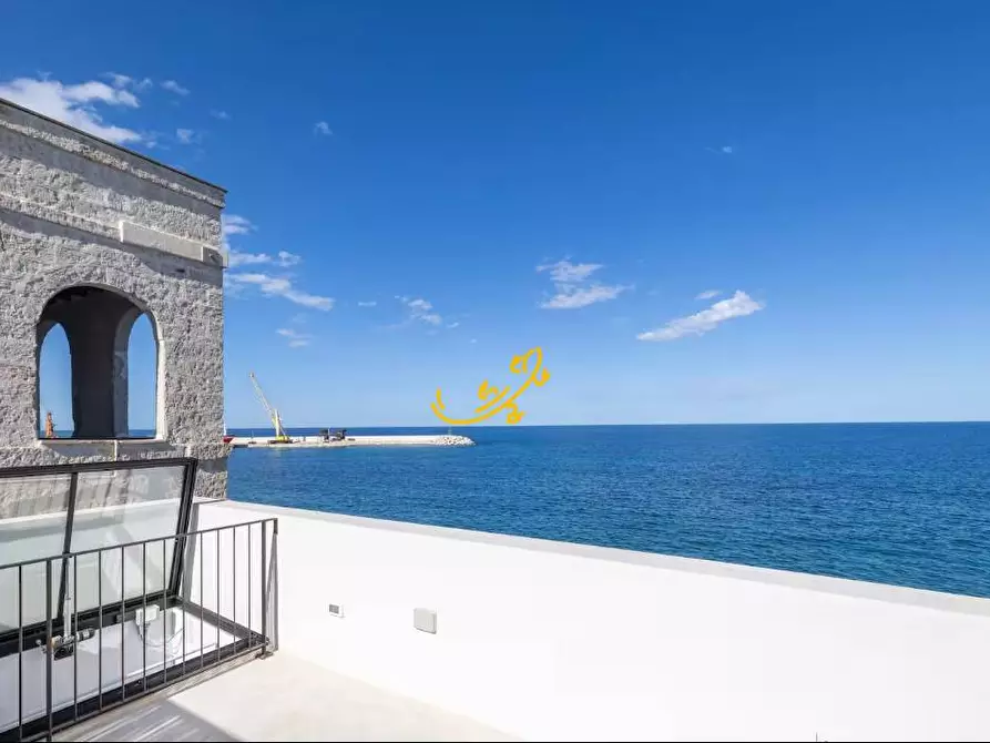 Immagine 2 di Appartamento in vendita  in Via Santa Maria a Monopoli