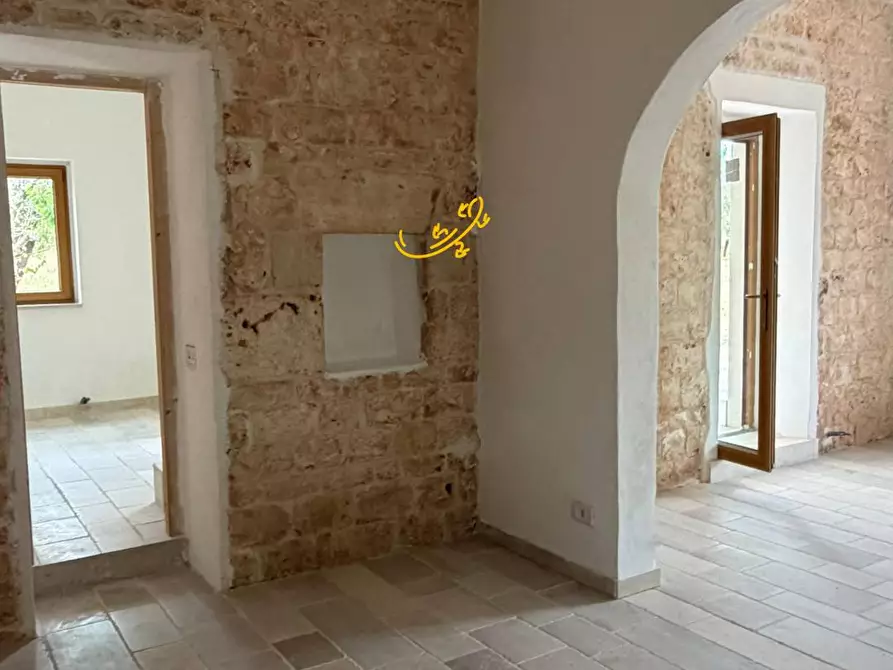 Immagine 12 di Baita in vendita  in S.C. Centrone Piccolo a Castellana Grotte