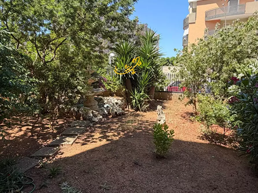 Immagine 3 di Villa in vendita  in Via Arenazza a Monopoli