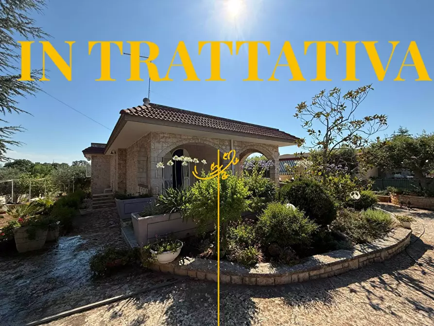 Immagine 1 di Villa in vendita  in Laureto a Fasano