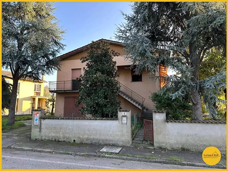 Immagine 1 di Casa indipendente in vendita  in via Manin 18 a Molinella