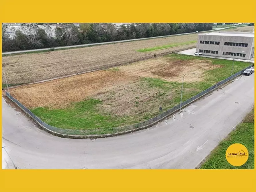 Immagine 12 di Terreno residenziale in vendita  in via dell' Artigianato snc a Molinella