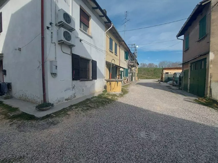Immagine 5 di Villetta a schiera in vendita  in via confine inferiore 125 a Molinella