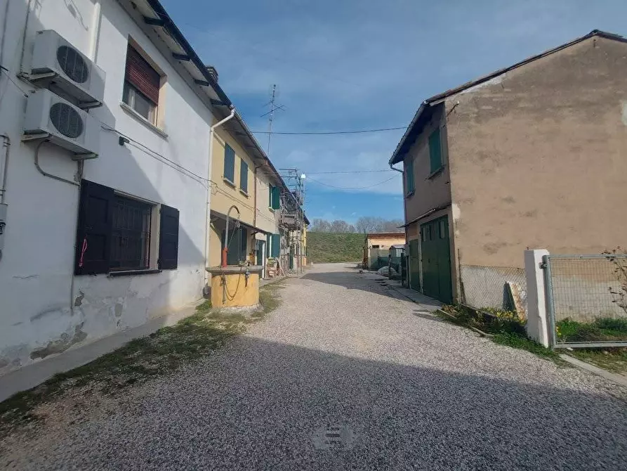 Immagine 6 di Villetta a schiera in vendita  in via confine inferiore 125 a Molinella