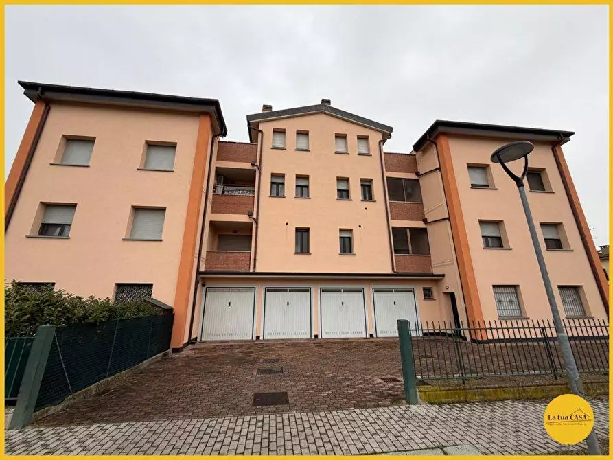 Immagine 53 di Appartamento in vendita  in via enrico masi 44 a Molinella