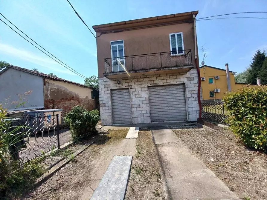 Immagine 42 di Casa indipendente in vendita  a Ferrara