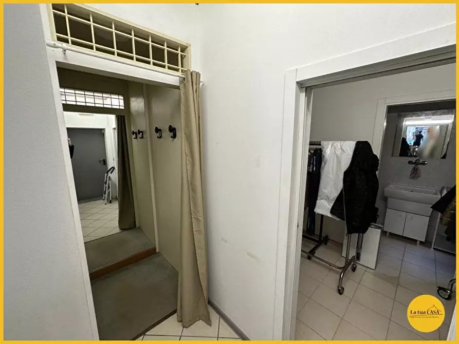 Immagine 24 di Locale commerciale in affitto  a Molinella