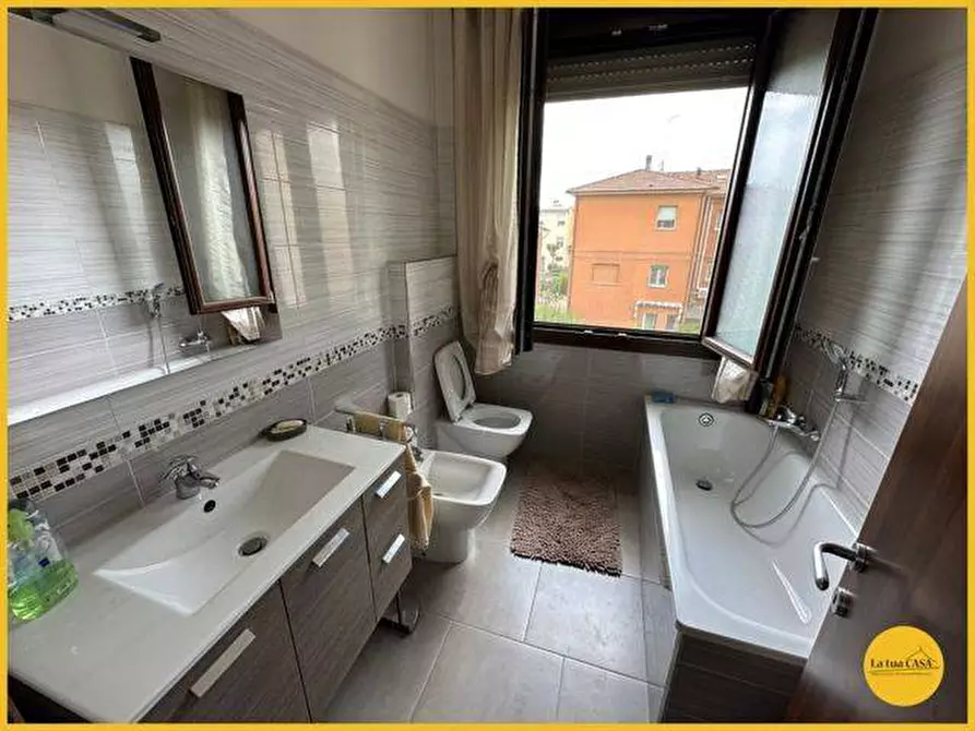 Immagine 35 di Villetta a schiera in vendita  a Molinella