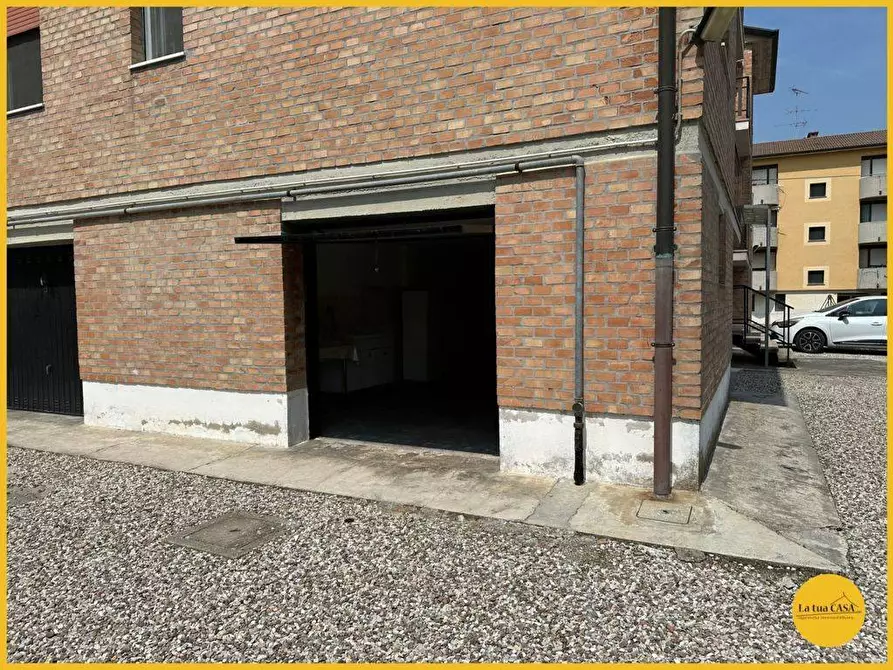 Immagine 42 di Appartamento in vendita  a Molinella