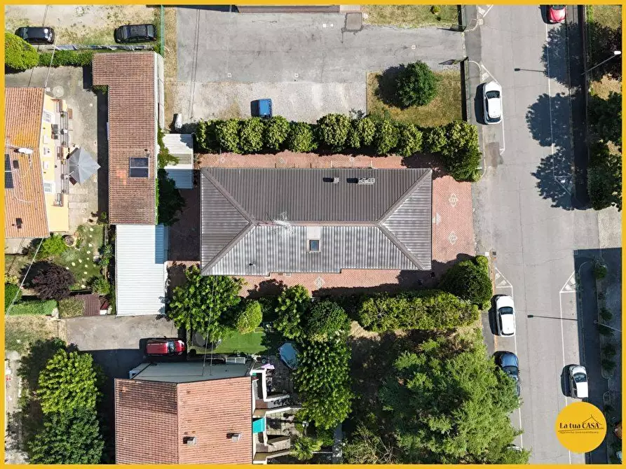 Immagine 12 di Appartamento in vendita  a Molinella