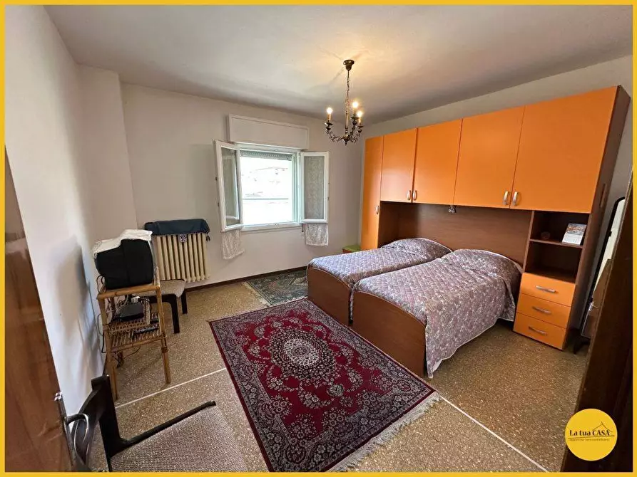 Immagine 41 di Villetta a schiera in vendita  a Molinella