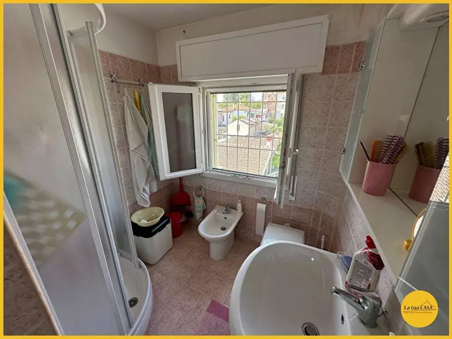 Immagine 48 di Villetta a schiera in vendita  a Molinella