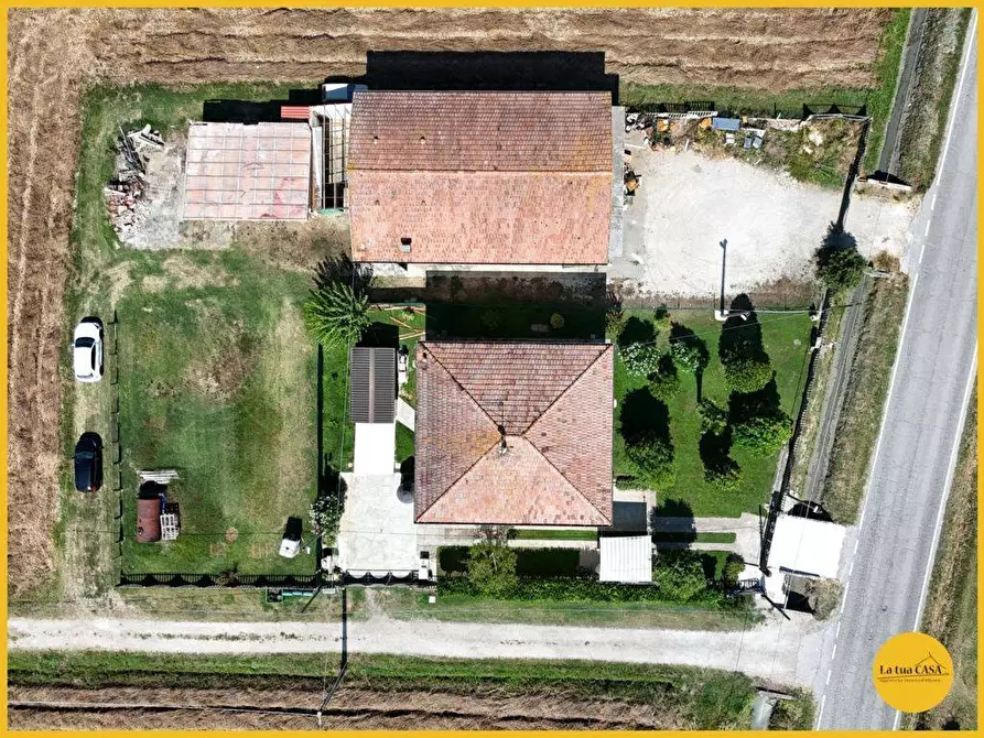 Immagine 11 di Capannone industriale in vendita  a Molinella