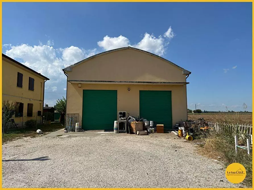 Immagine 14 di Capannone industriale in vendita  a Molinella