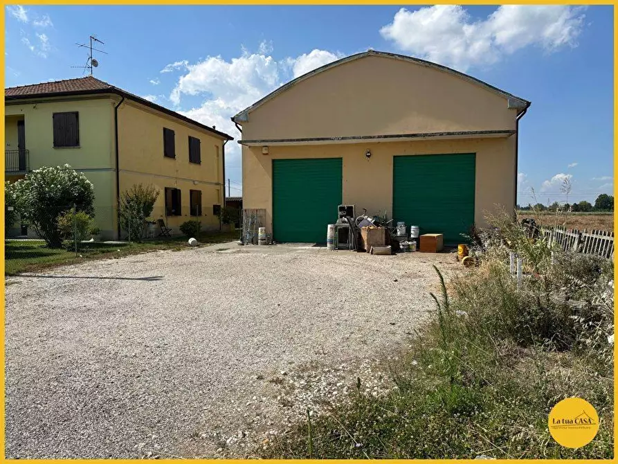 Immagine 15 di Capannone industriale in vendita  a Molinella