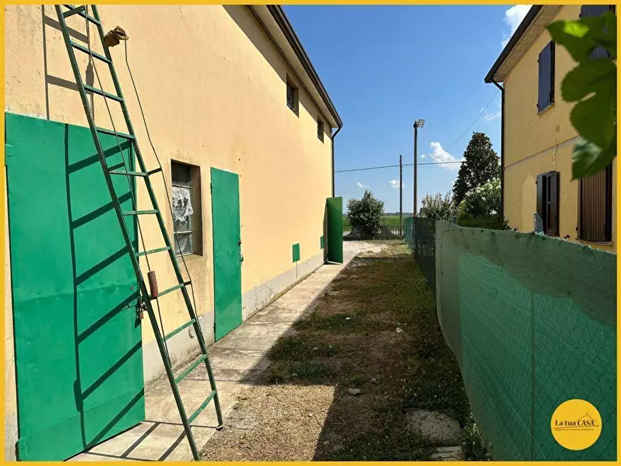 Immagine 27 di Capannone industriale in vendita  a Molinella