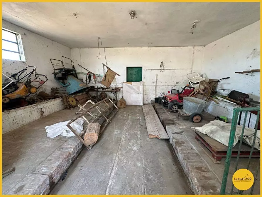 Immagine 35 di Capannone industriale in vendita  a Molinella