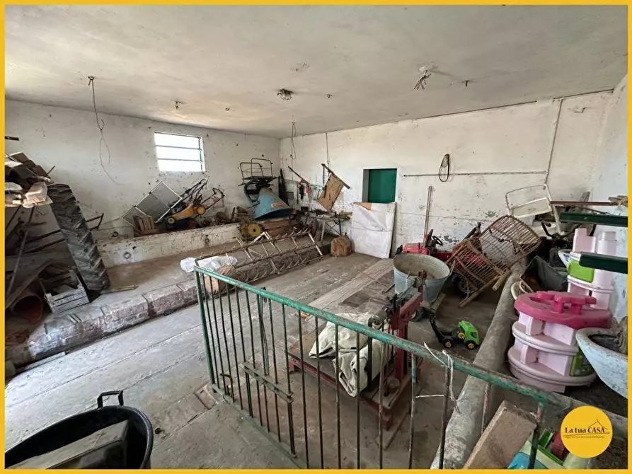 Immagine 36 di Capannone industriale in vendita  a Molinella