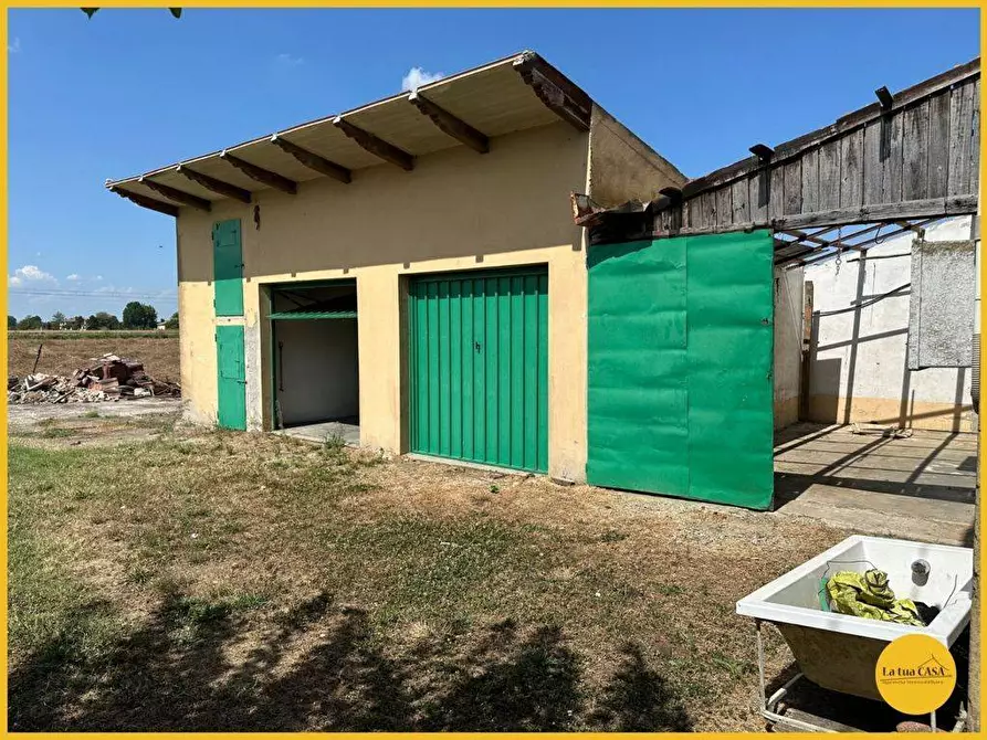 Immagine 38 di Capannone industriale in vendita  a Molinella