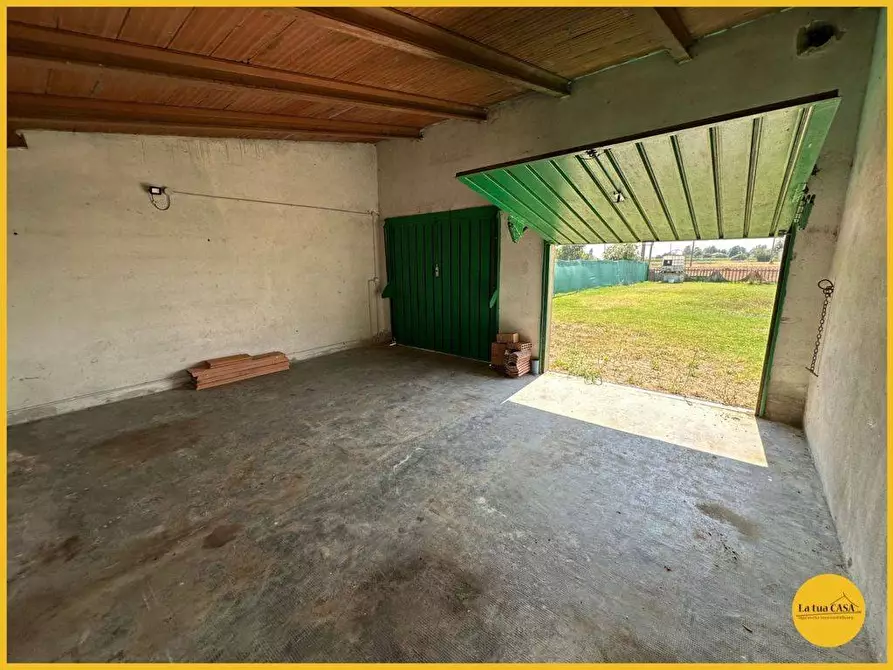 Immagine 43 di Capannone industriale in vendita  a Molinella