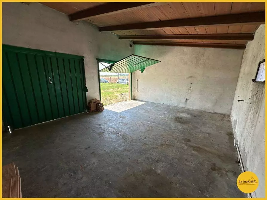 Immagine 44 di Capannone industriale in vendita  a Molinella