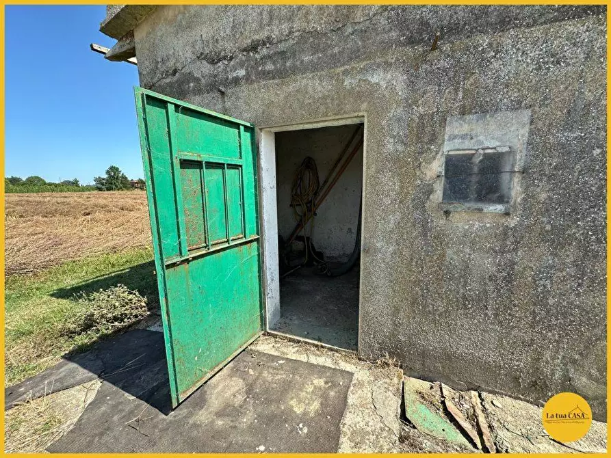 Immagine 51 di Capannone industriale in vendita  a Molinella