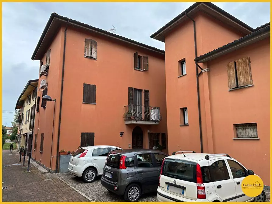 Immagine 11 di Appartamento in vendita  a Molinella