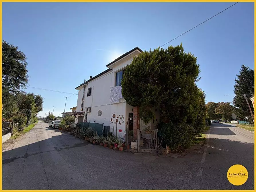 Immagine 11 di Casa indipendente in vendita  a Molinella