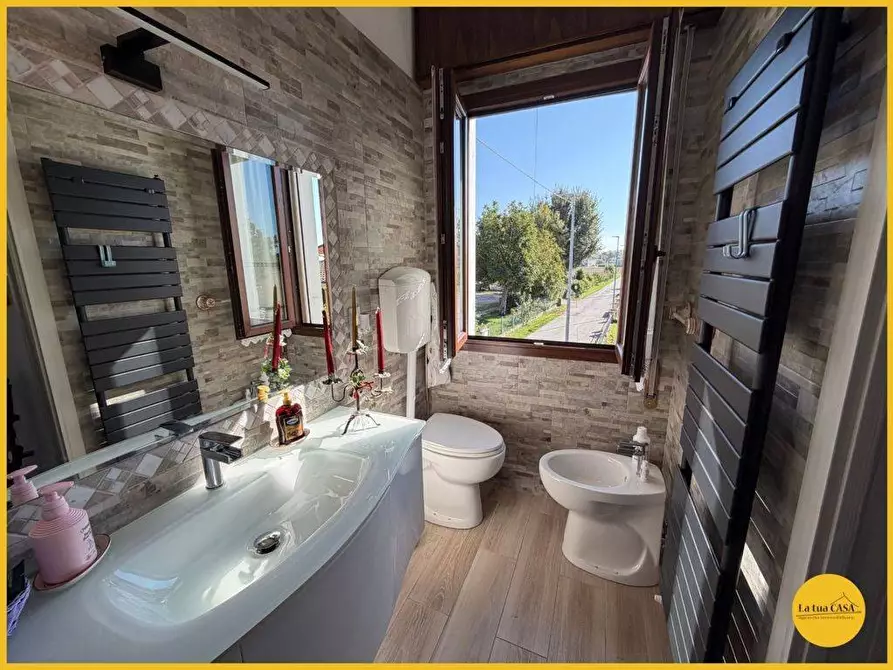 Immagine 36 di Casa indipendente in vendita  a Molinella